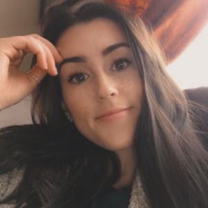 Meet your Posher, Danielle